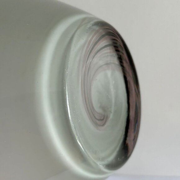 Vintage Collection Elegant Swirled Murano Vase White Size 14"x6.5" - Picture 5 of 7